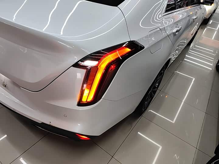 Cadillac CT4, 2023 — фото 8 из 9