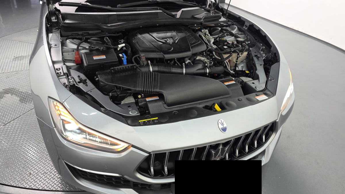 Maserati Ghibli, 2022 — фото 6 из 12