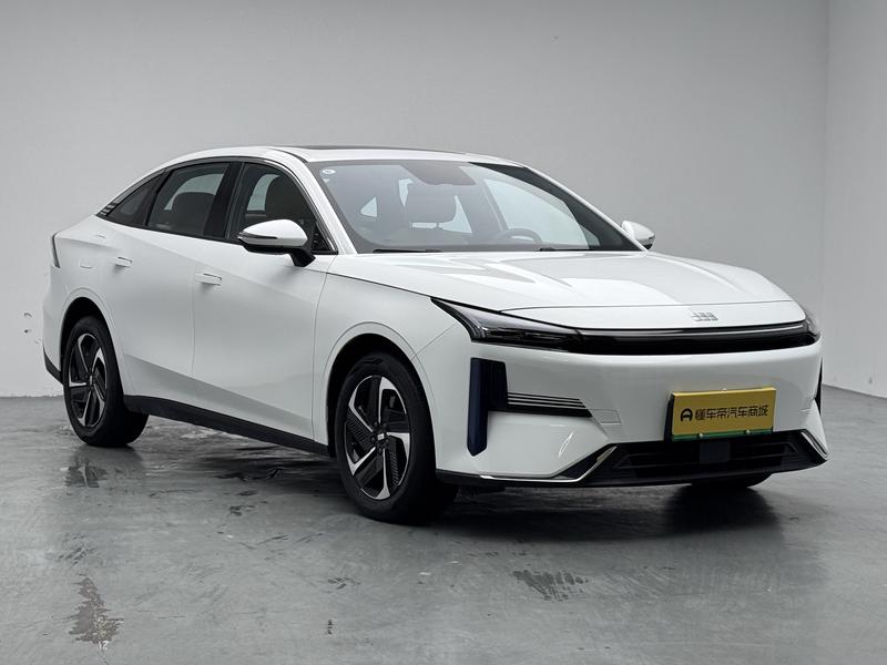 Geely Galaxy L6, 2023 — фото 3 из 12