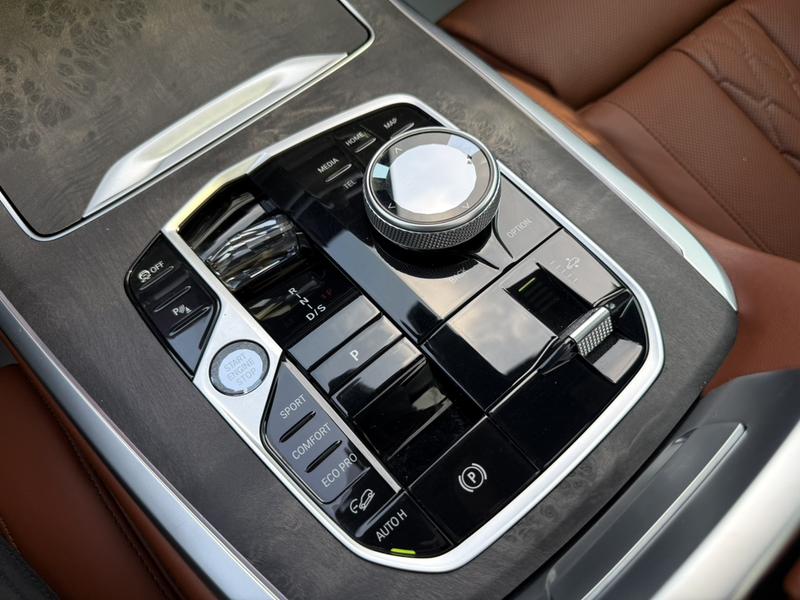 BMW X7, 2022 — фото 9 из 12