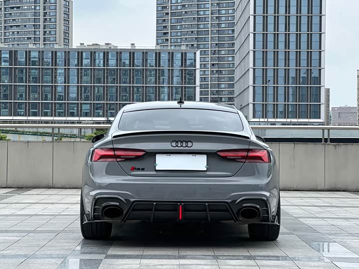 Audi RS 5, 2023 — фото 6 из 7