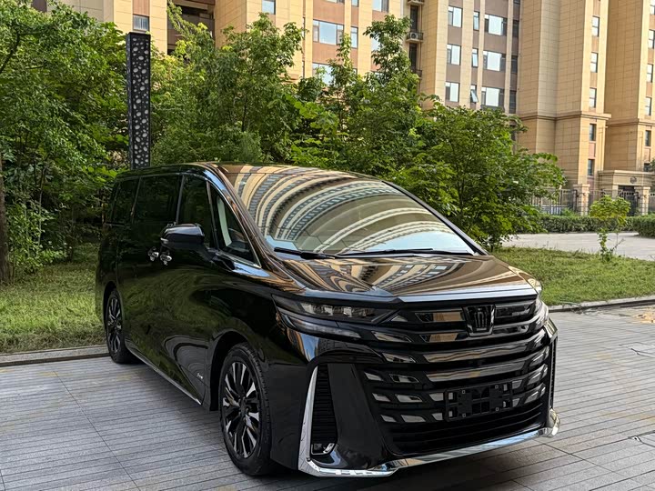 Toyota Vellfire, 2024 — фото 4 из 9