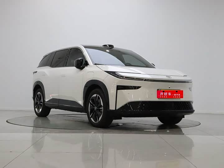 Toyota bZ3X, 2025 — фото 3 из 9