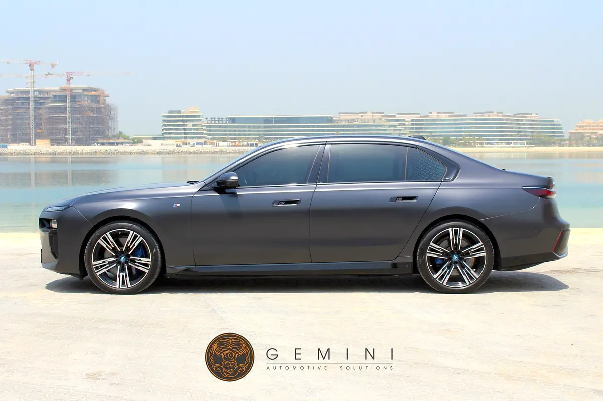 BMW i7, 2023 — фото 3 из 10