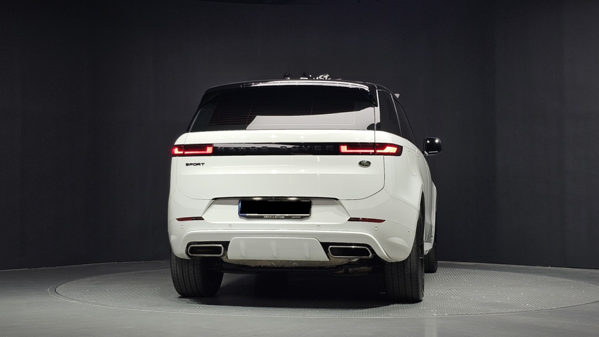Land Rover Range Rover Sport, 2022 — фото 4 из 12