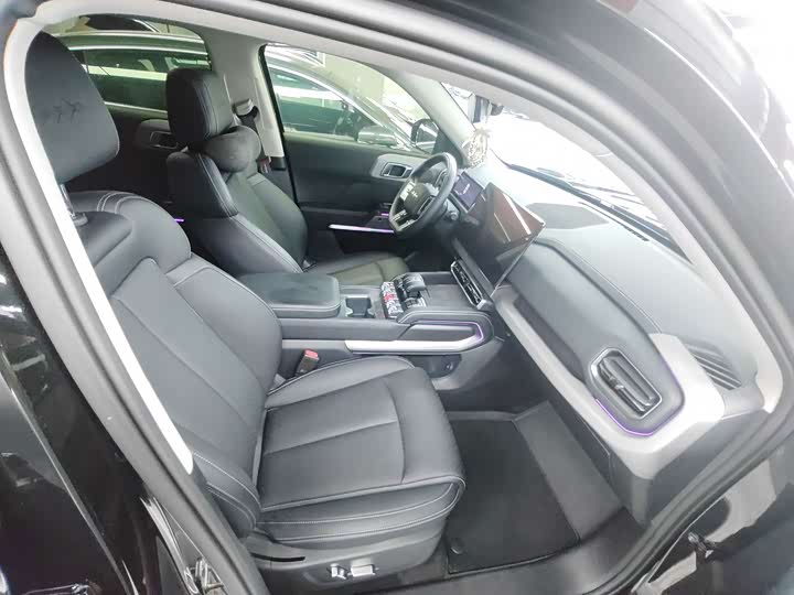 BYD FangChengBao Titanium 3 (Tai 3), 2025 — фото 8 из 9