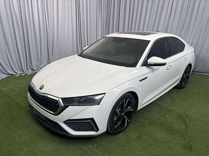 Skoda Octavia Pro, 2022 — купить в Воронеже под ключ