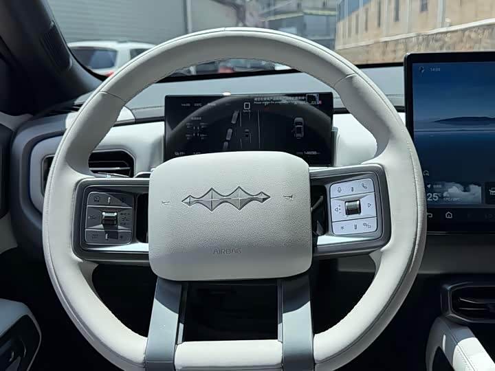BYD FangChengBao Titanium 3 (Tai 3), 2025 — фото 4 из 9