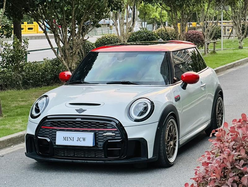 Mini Mini JCW, 2022 — купить в Саратове под ключ