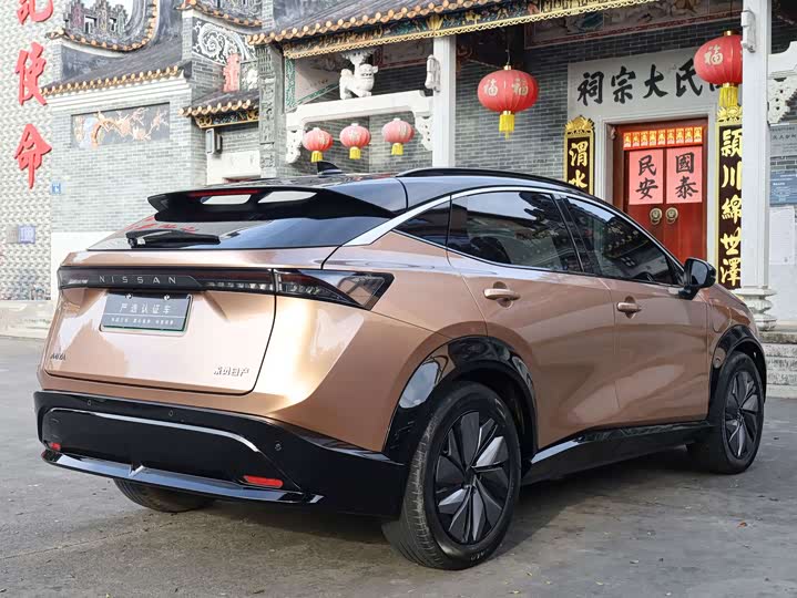 Nissan Ariya EV, 2024 — фото 7 из 9