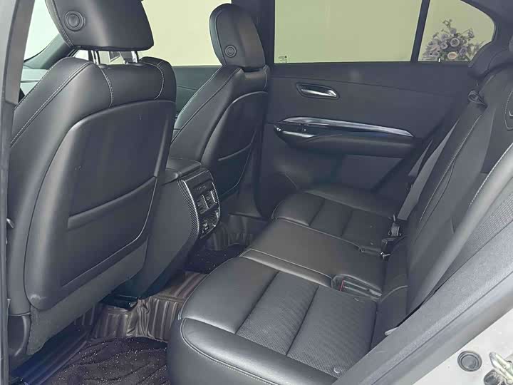 Cadillac XT4, 2022 — фото 8 из 9