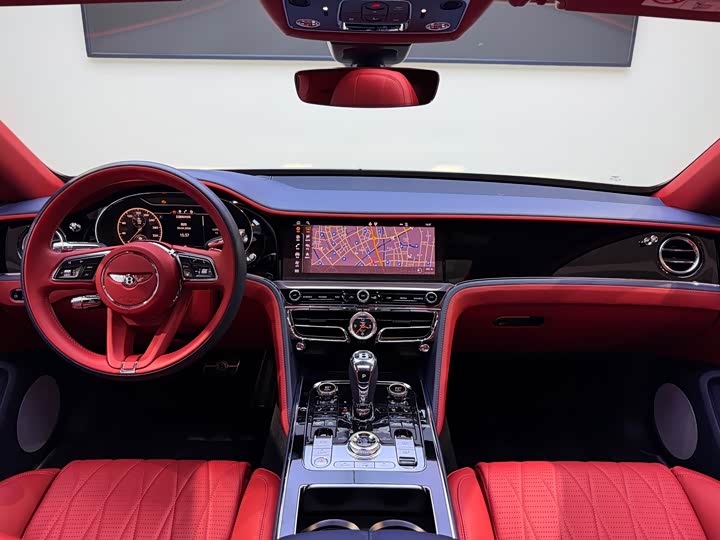 Bentley Flying Spur, 2022 — фото 7 из 9