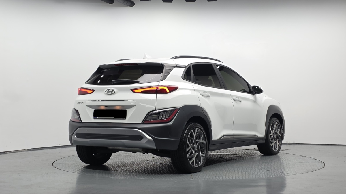 Hyundai Kona, 2022 — фото 2 из 12
