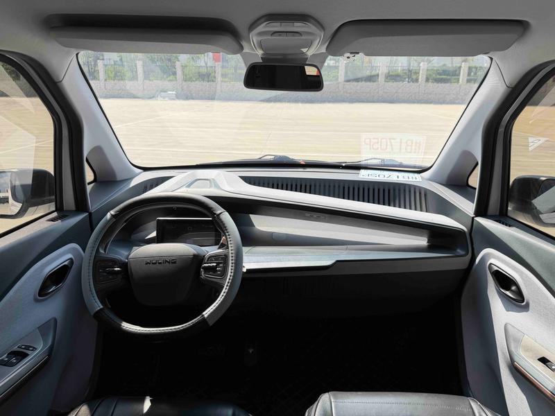 Wuling Nano EV, 2021 — фото 8 из 12