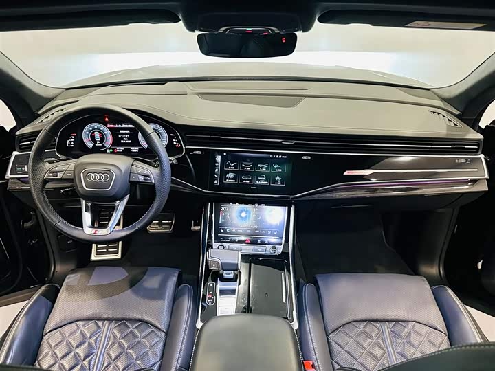 Audi Q8, 2024 — фото 7 из 9