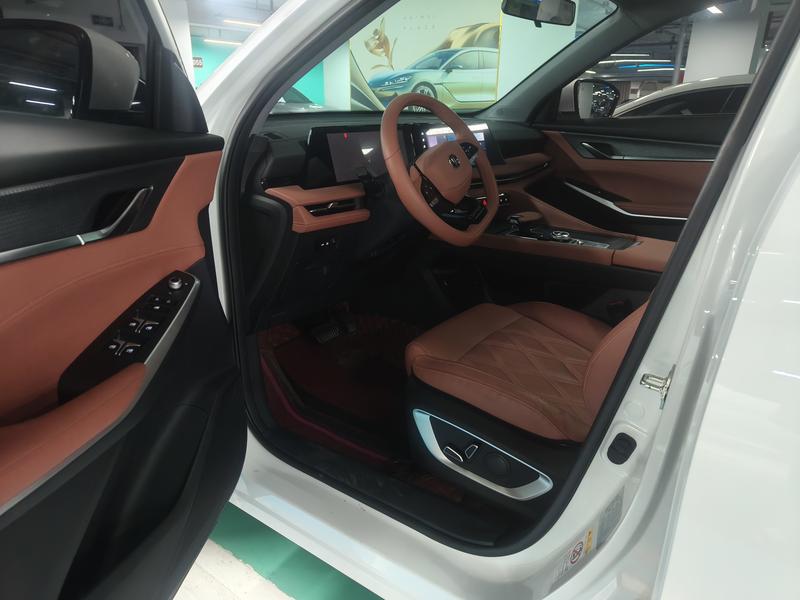 Changan CS75 Plus, 2023 — фото 9 из 12