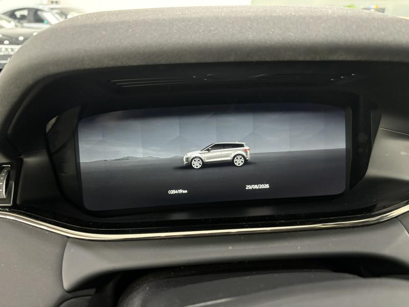 Land Rover Range Rover Evoque L, 2023 — фото 12 из 12