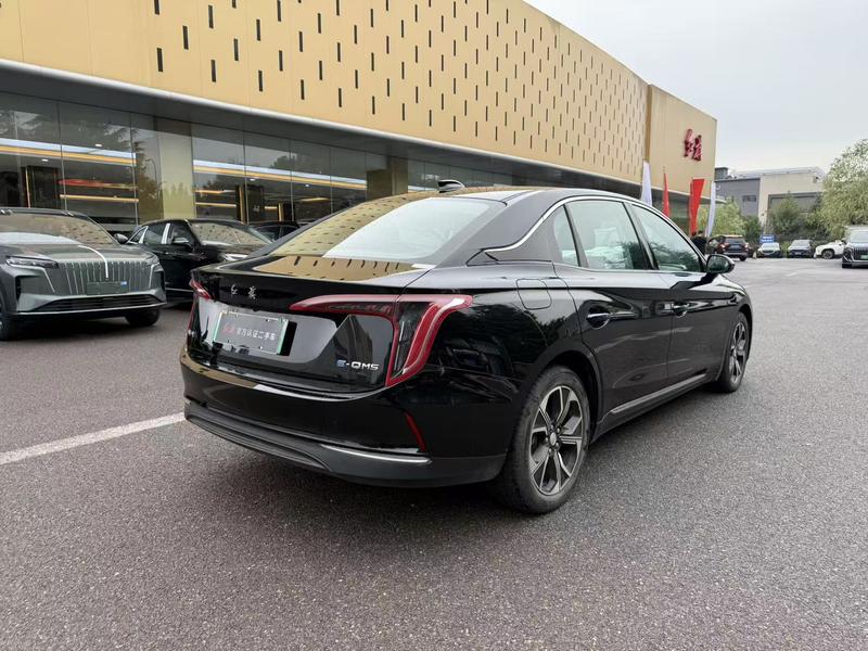Hongqi E-QM5, 2024 — фото 6 из 9