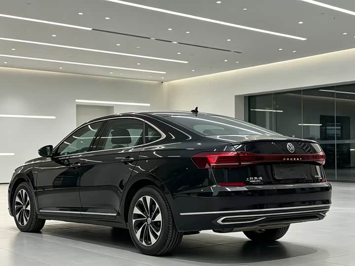Volkswagen Passat, 2022 — фото 7 из 7