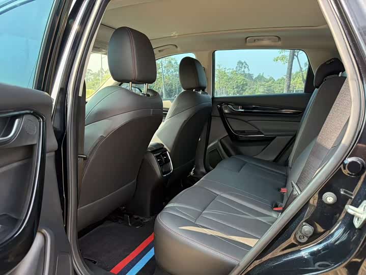 Dongfeng Aeolus AX7, 2022 — фото 7 из 9