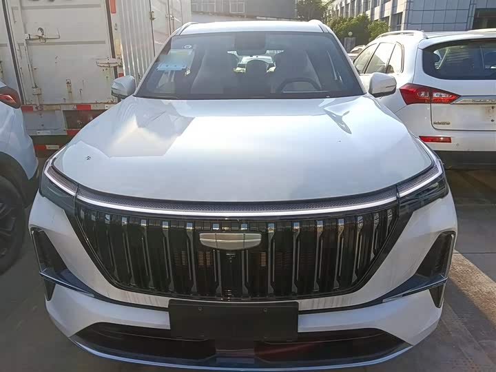 Geely Atlas L, 2025 — фото 3 из 9