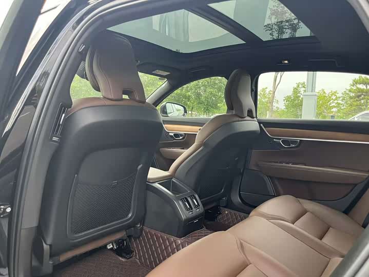 Volvo S90, 2024 — фото 7 из 9