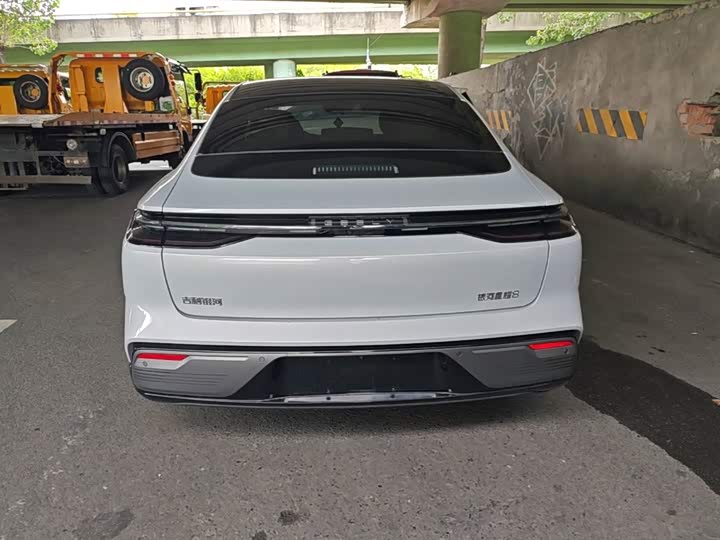 Geely Galaxy Starshine 8 EM-i, 2025 — фото 6 из 9