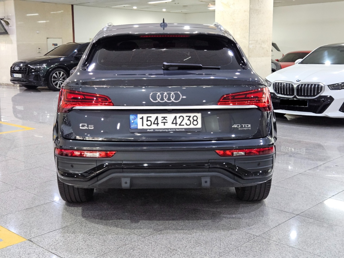 Audi Q5, 2022 — фото 3 из 12