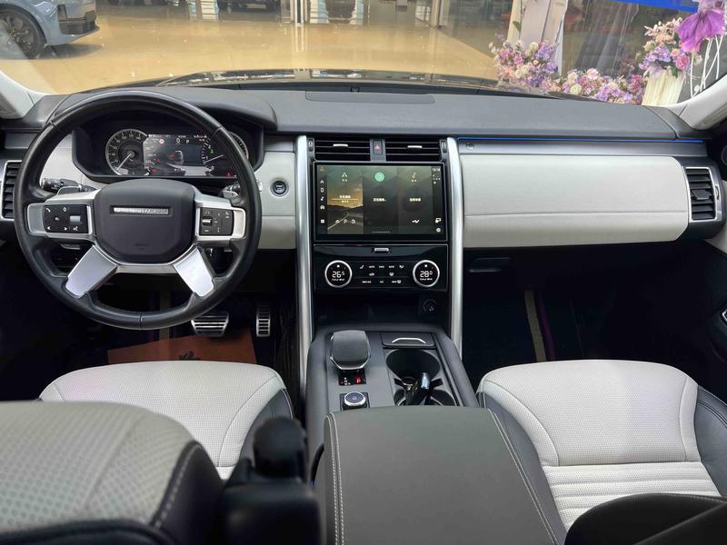 Land Rover Discovery, 2023 — фото 9 из 12