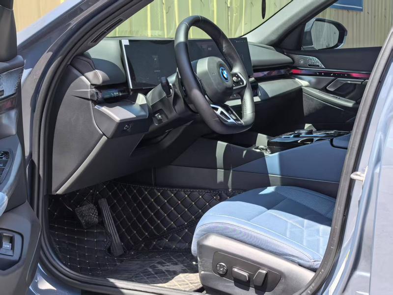 BMW i5, 2024 — фото 8 из 10