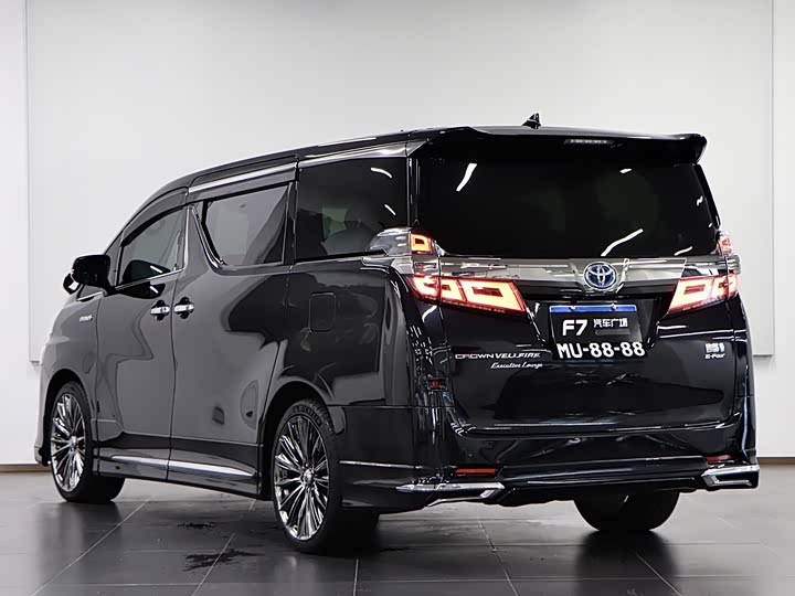 Toyota Vellfire, 2021 — фото 4 из 9