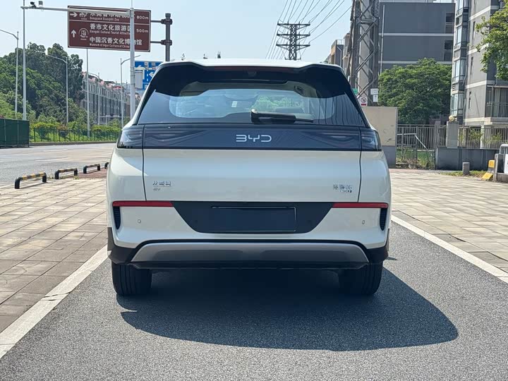 BYD Sea Lion 05 EV, 2024 — фото 6 из 9
