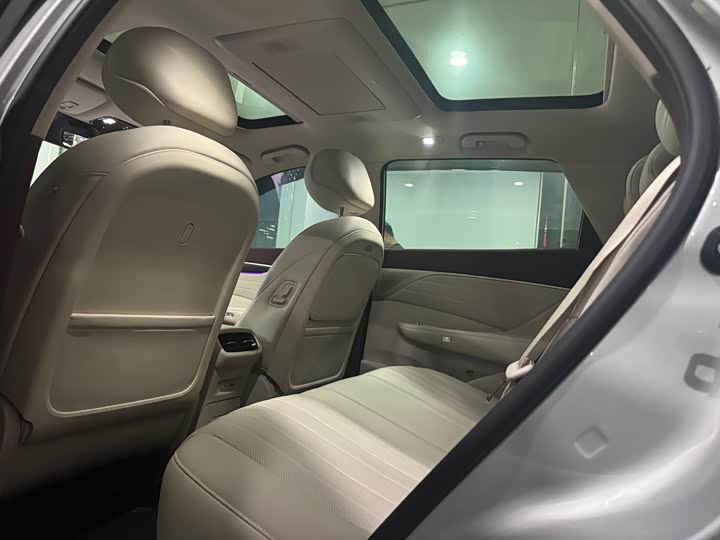 Dongfeng Aeolus L8, 2025 — фото 8 из 9
