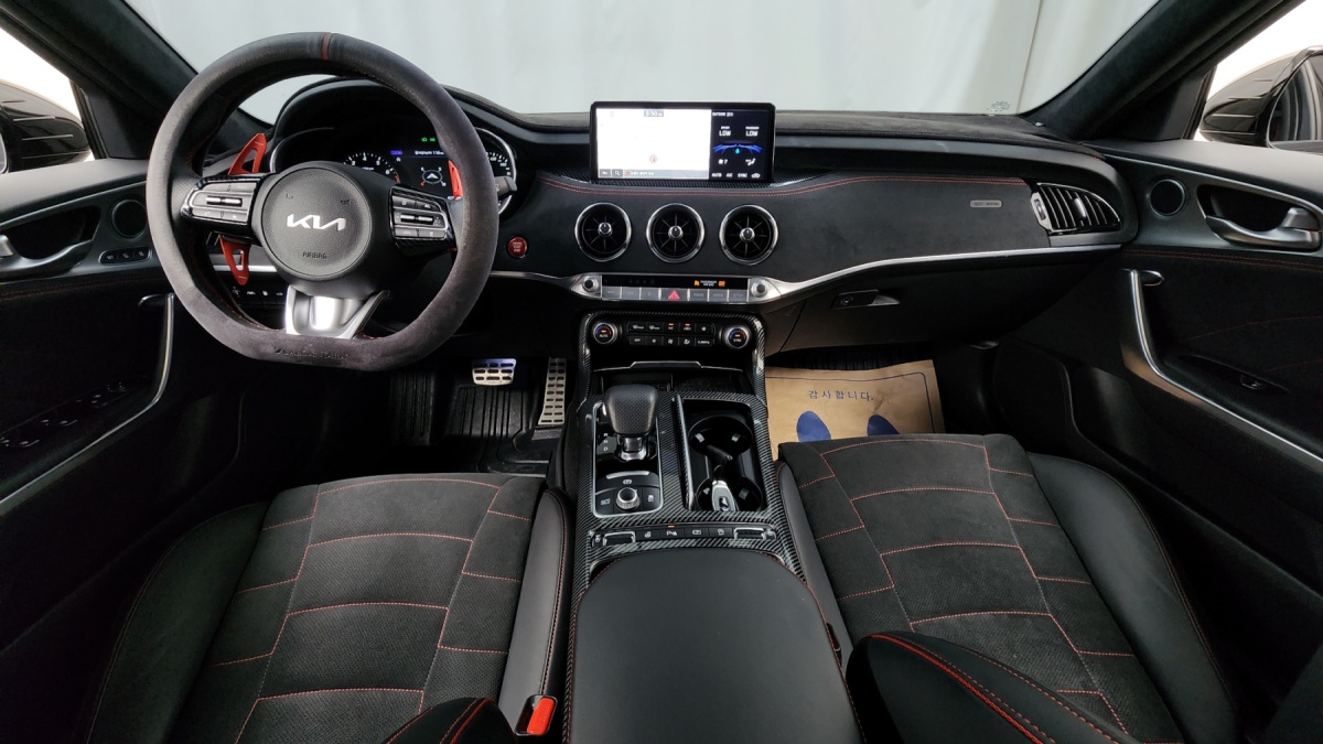Kia Stinger, 2022 — фото 6 из 12