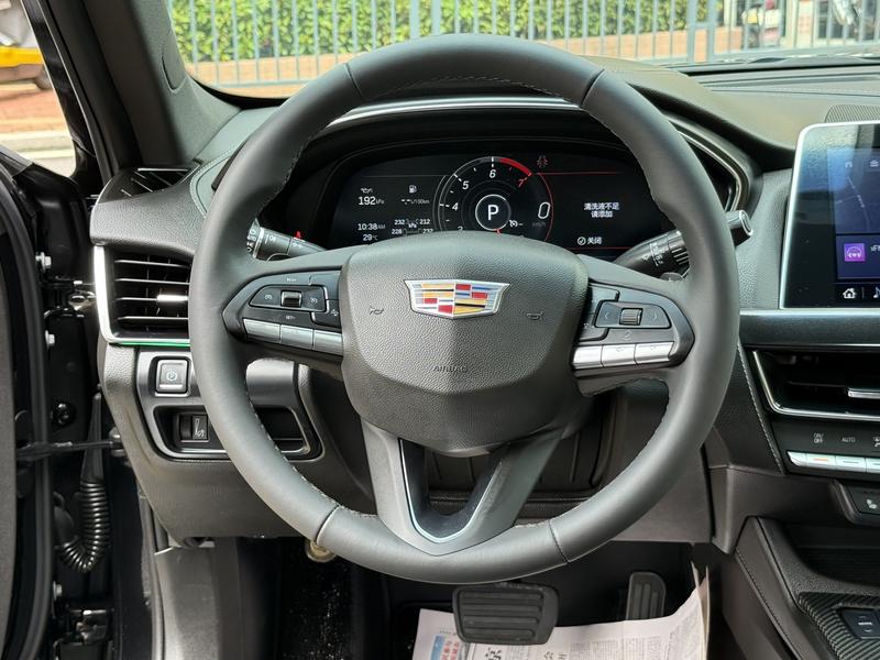 Cadillac CT5, 2023 — фото 9 из 12