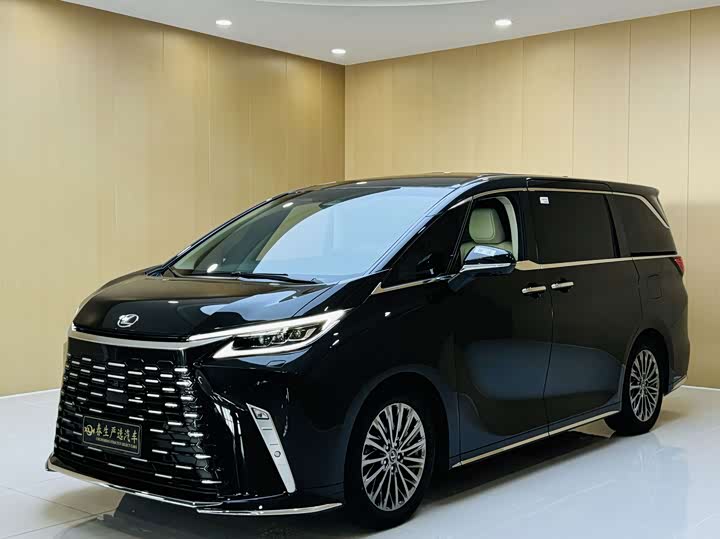 Lexus LM, 2023 — купить в Санкт-Петербурге под ключ