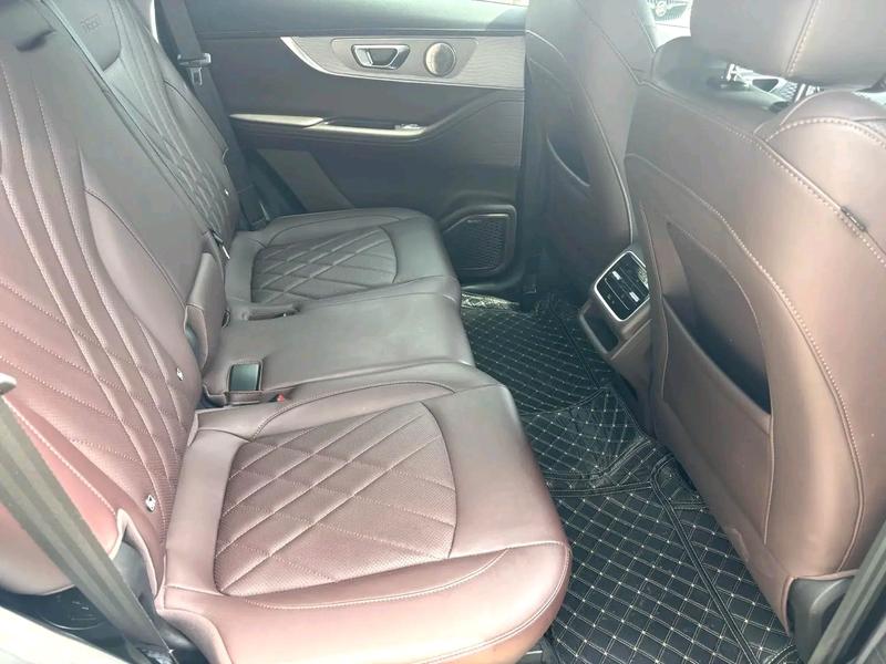 Chery Tiggo 8 Plus, 2024 — фото 7 из 8