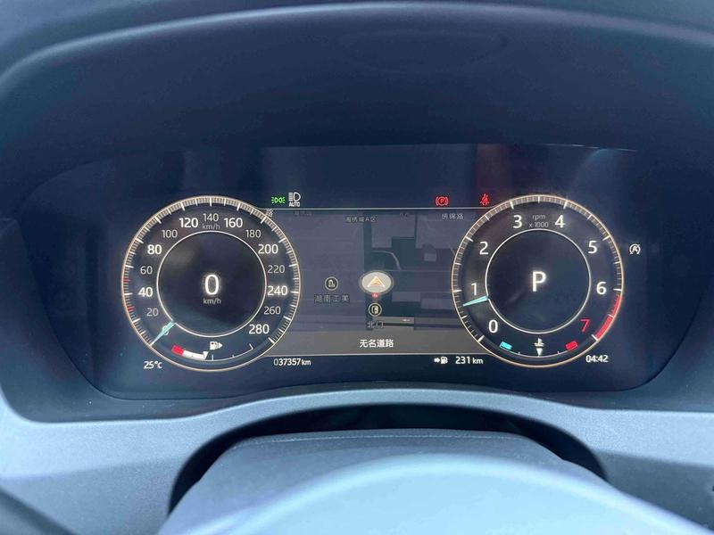 Jaguar XE L, 2023 — фото 8 из 10