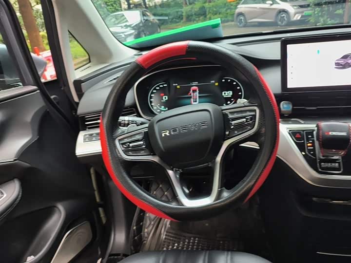 Roewe iMax 8, 2022 — фото 3 из 9