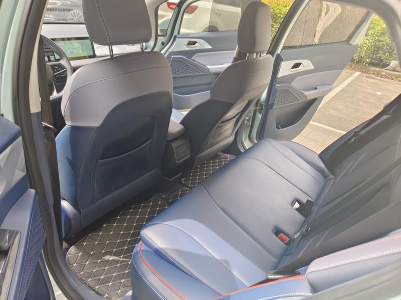 Geely Geometry E Firefly, 2022 — фото 8 из 10