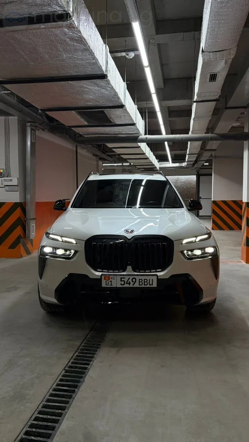 BMW X7, 2023 — фото 2 из 7