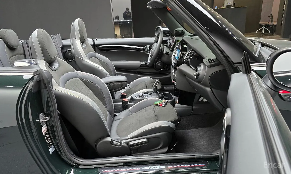 Mini Cooper Convertible, 2023 — фото 10 из 12