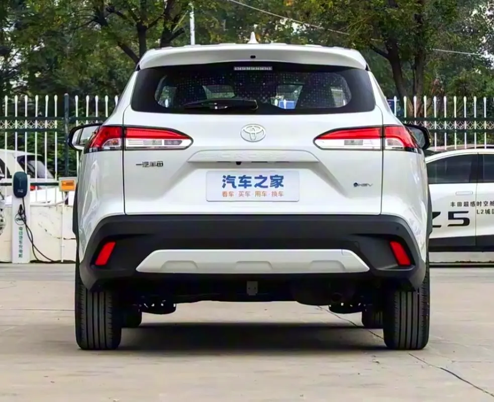 Toyota Corolla Cross, 2026 — фото 3 из 9
