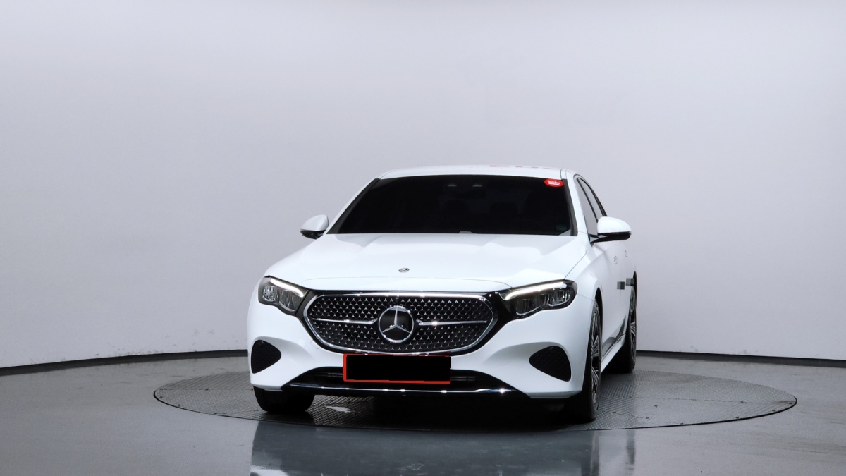 Mercedes-Benz E-Class, 2024 — фото 3 из 12