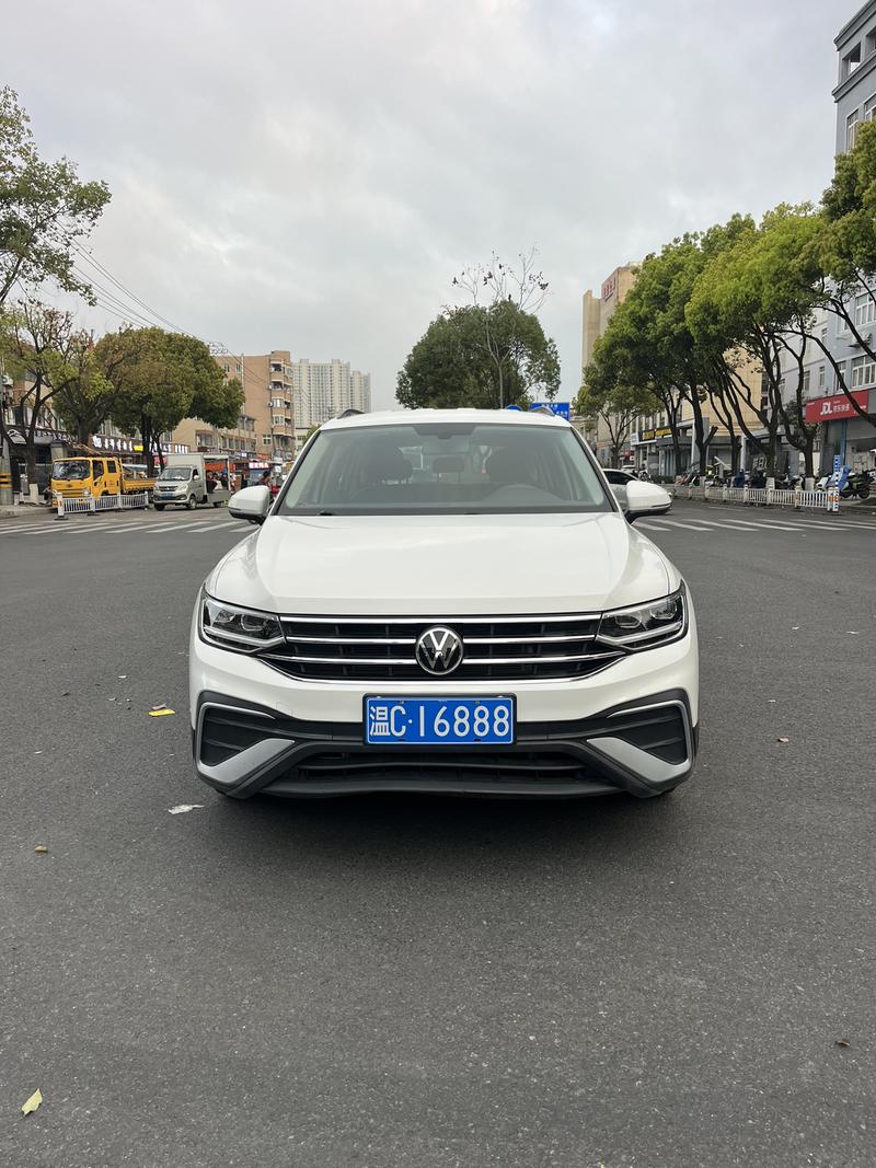 Volkswagen Tiguan L Pro, 2022 — фото 2 из 12