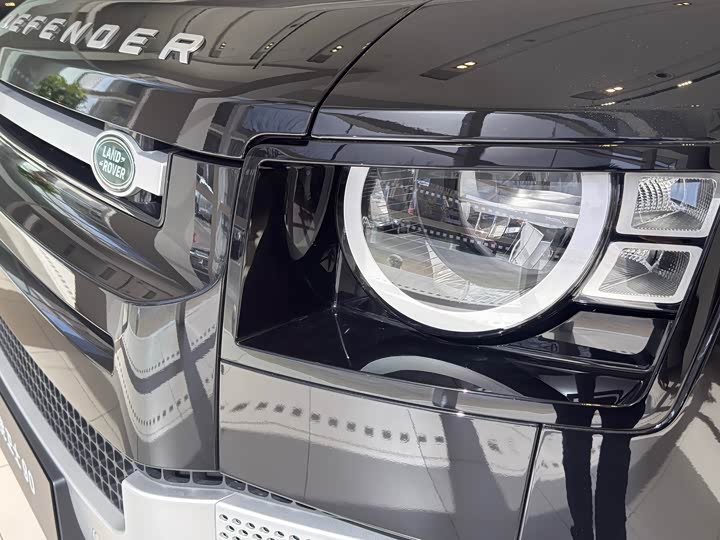 Land Rover Defender, 2026 — фото 7 из 9