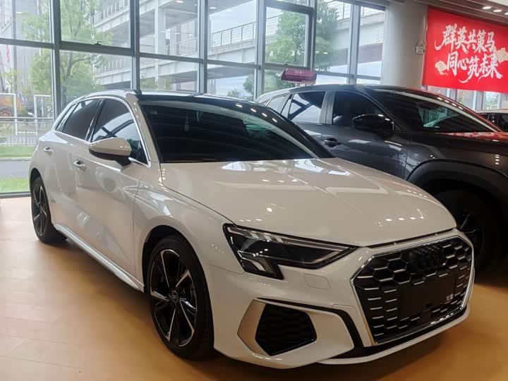Audi A3, 2023 — фото 3 из 9