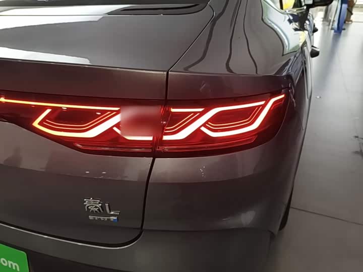 BYD Qin L, 2024 — фото 8 из 9