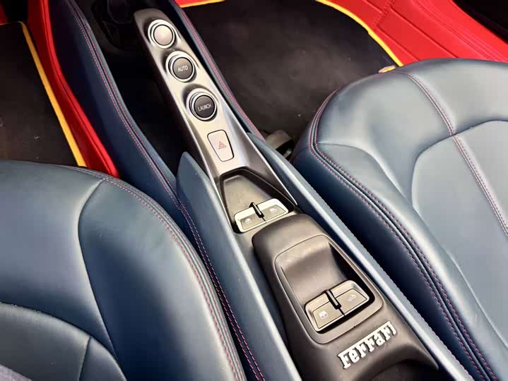 Ferrari F8, 2022 — фото 6 из 7