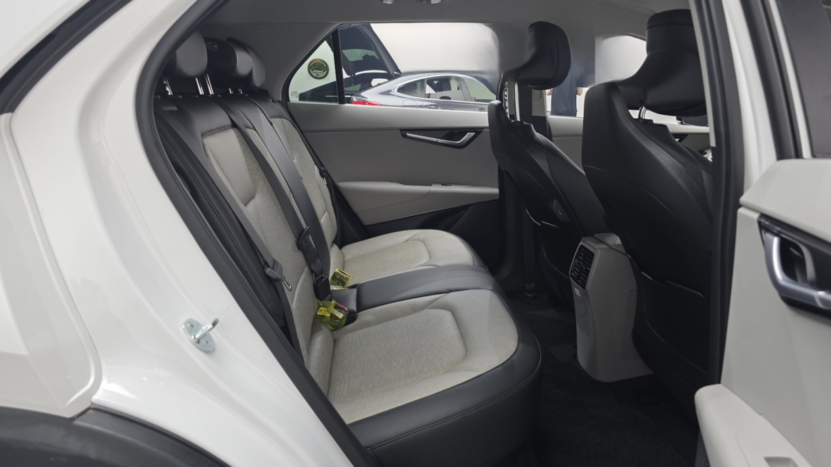 Kia Niro, 2022 — фото 10 из 12